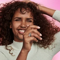 Bague Résine Façon Émail Noire Pandora ME