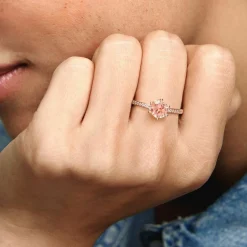 Bague Solitaire Couronne Rose Signature Pandora