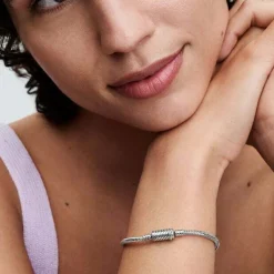 Bracelet Maille Serpent Fermoir Magnétique Coulissant Pandora Moments