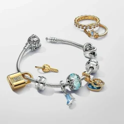 Charm Pendant Double Disney Carrosse de Cendrillon et Cœur