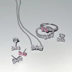 Clous d’Oreilles Nœud Scintillant Argent