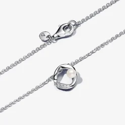 Collier en argent sterling avec perle d'eau douce de culture traitée blanche et zircon cubique transparent