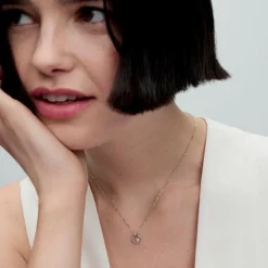 Collier en argent sterling avec perle d'eau douce de culture traitée blanche et zircon cubique transparent